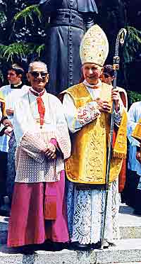 abp_lefebvre-bp_de_castro_mayer-1988_episcopal_consecrations